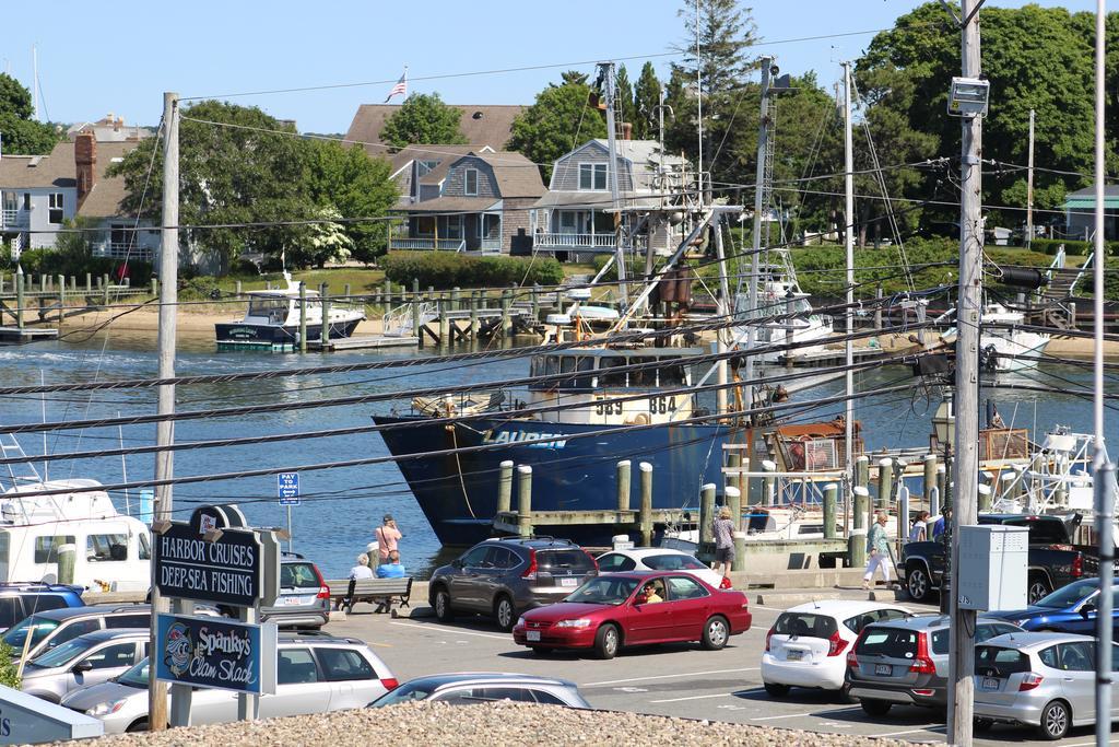 Hyannis Holiday Motel 外观 照片
