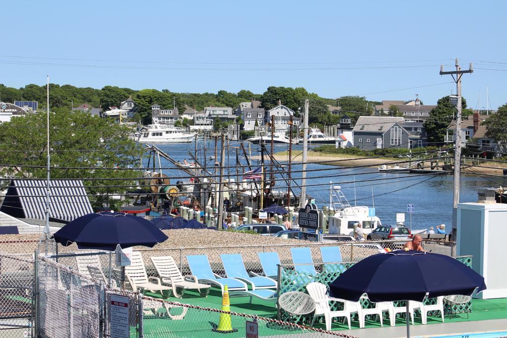 Hyannis Holiday Motel 外观 照片