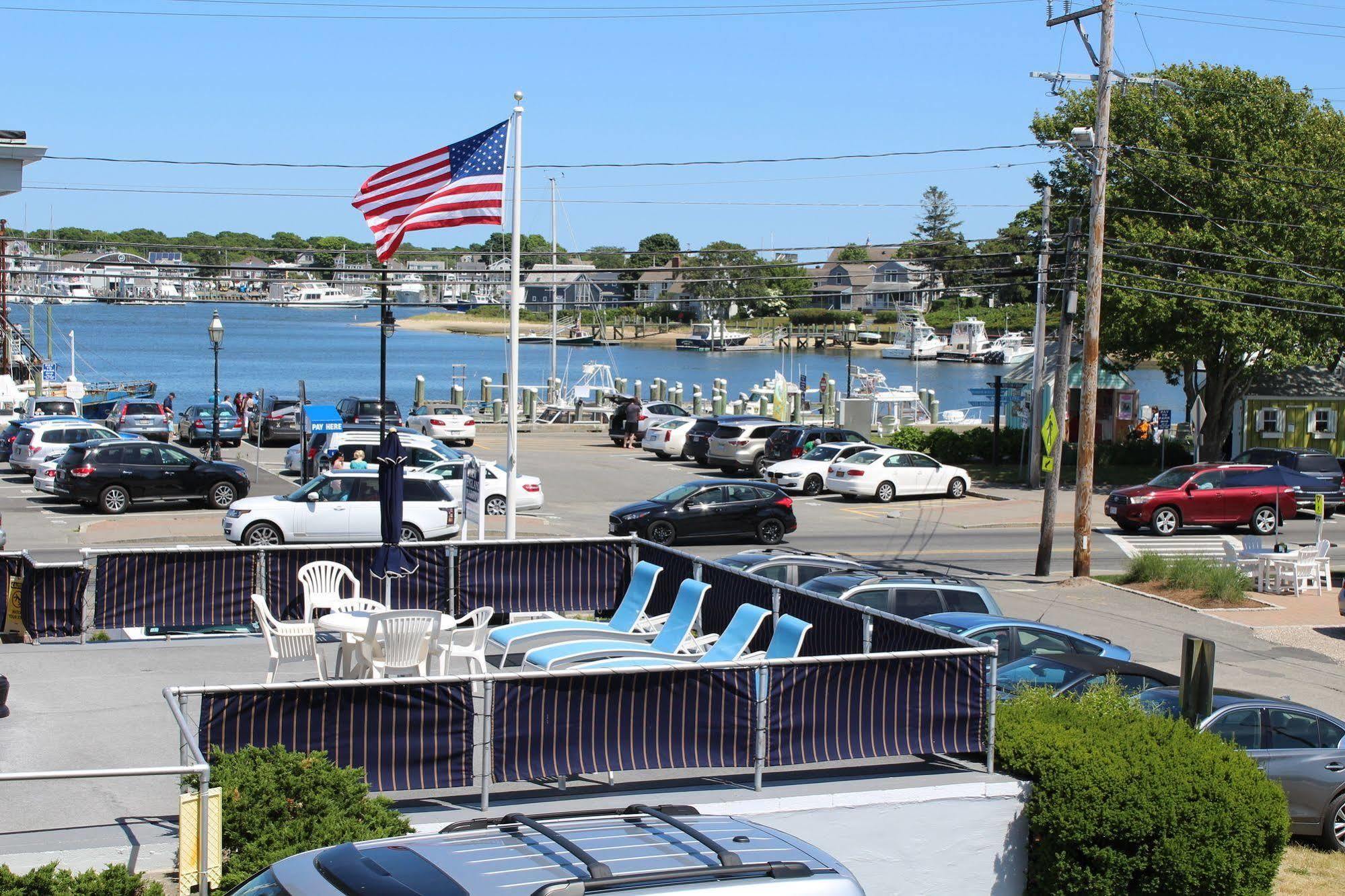Hyannis Holiday Motel 外观 照片