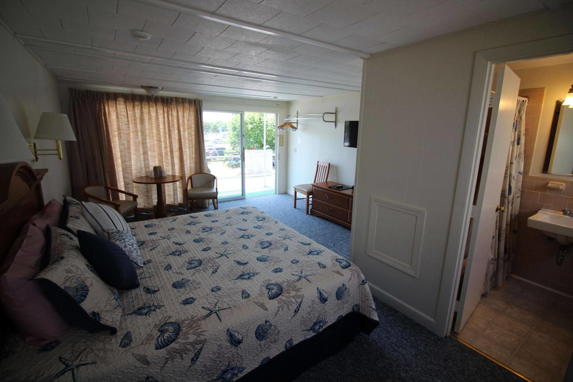 Hyannis Holiday Motel 外观 照片