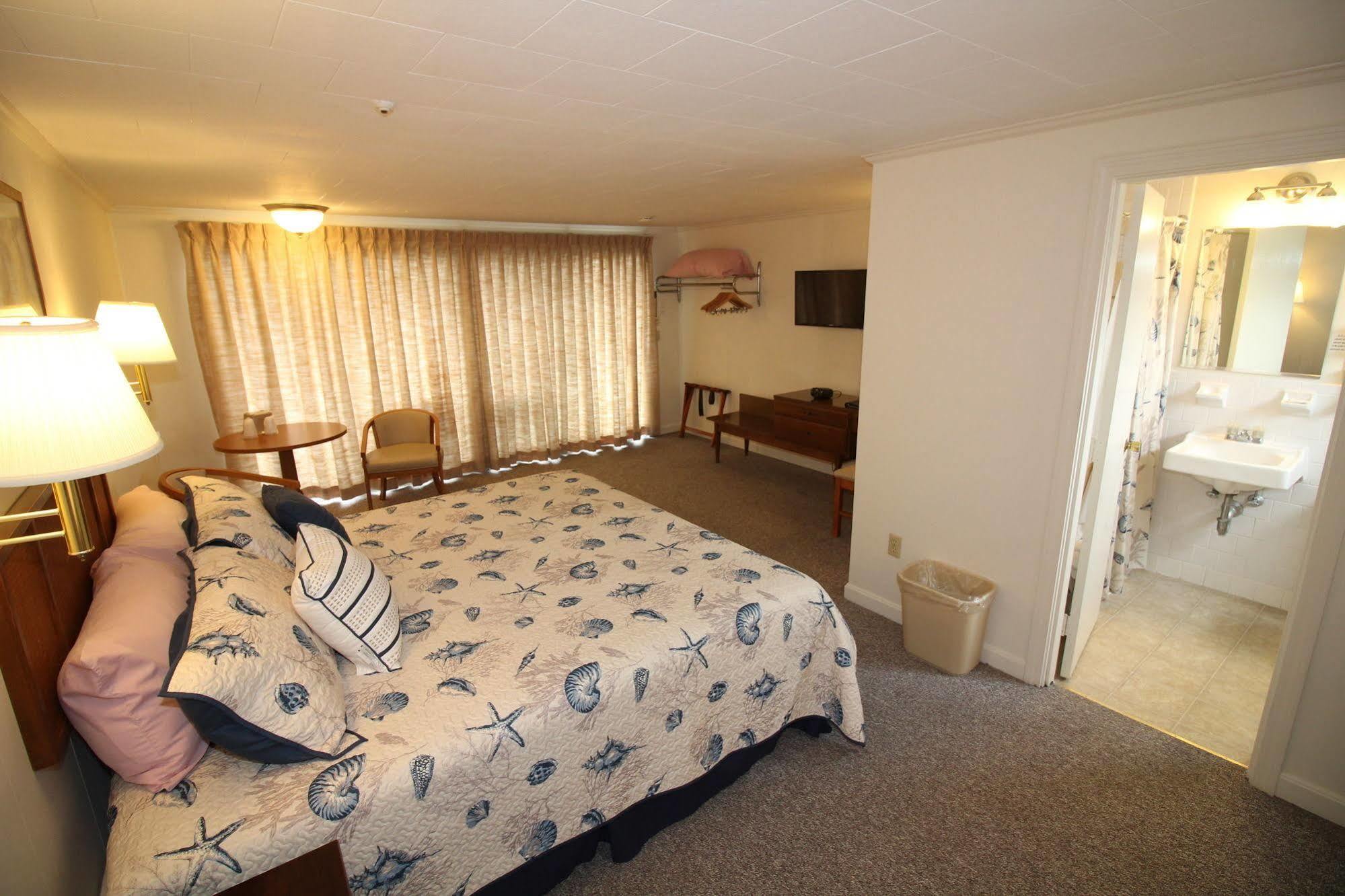 Hyannis Holiday Motel 外观 照片