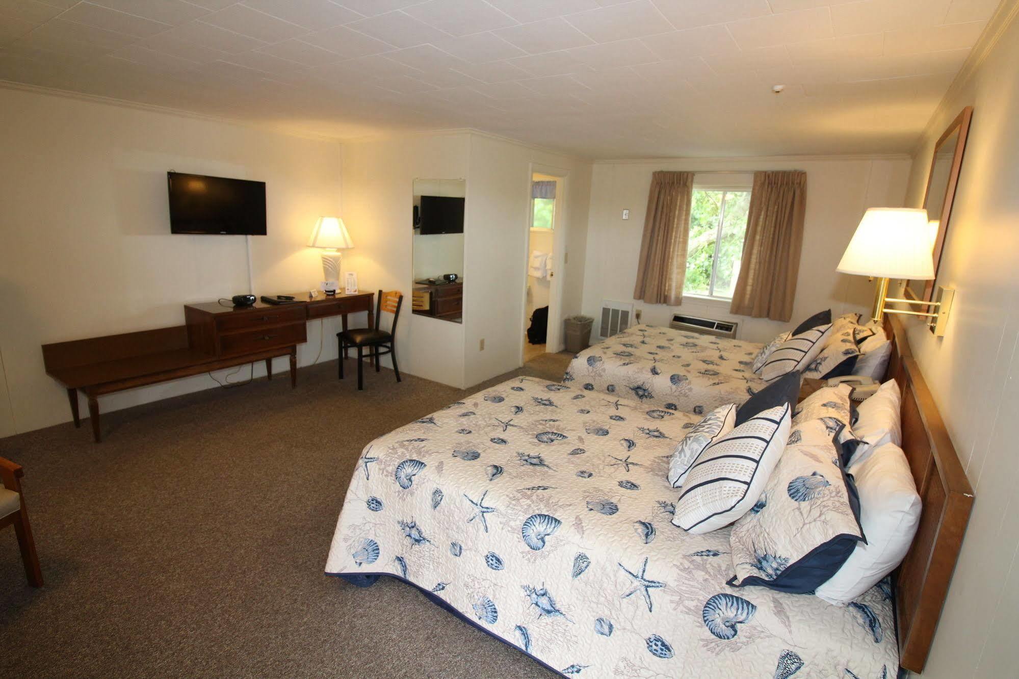 Hyannis Holiday Motel 外观 照片