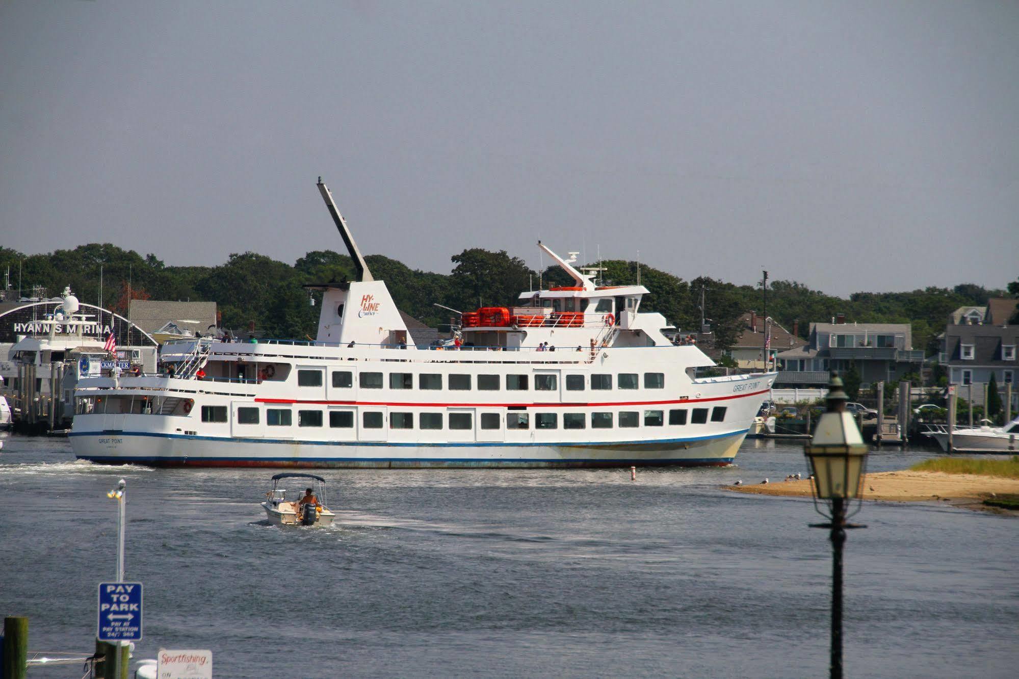 Hyannis Holiday Motel 外观 照片